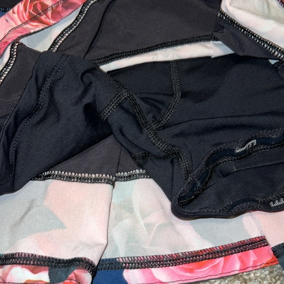 Lululemon Pace Rival Skirt (Regular) *4-way Stretch Secret Garden / Black Size 2 - Picture 13 of 14